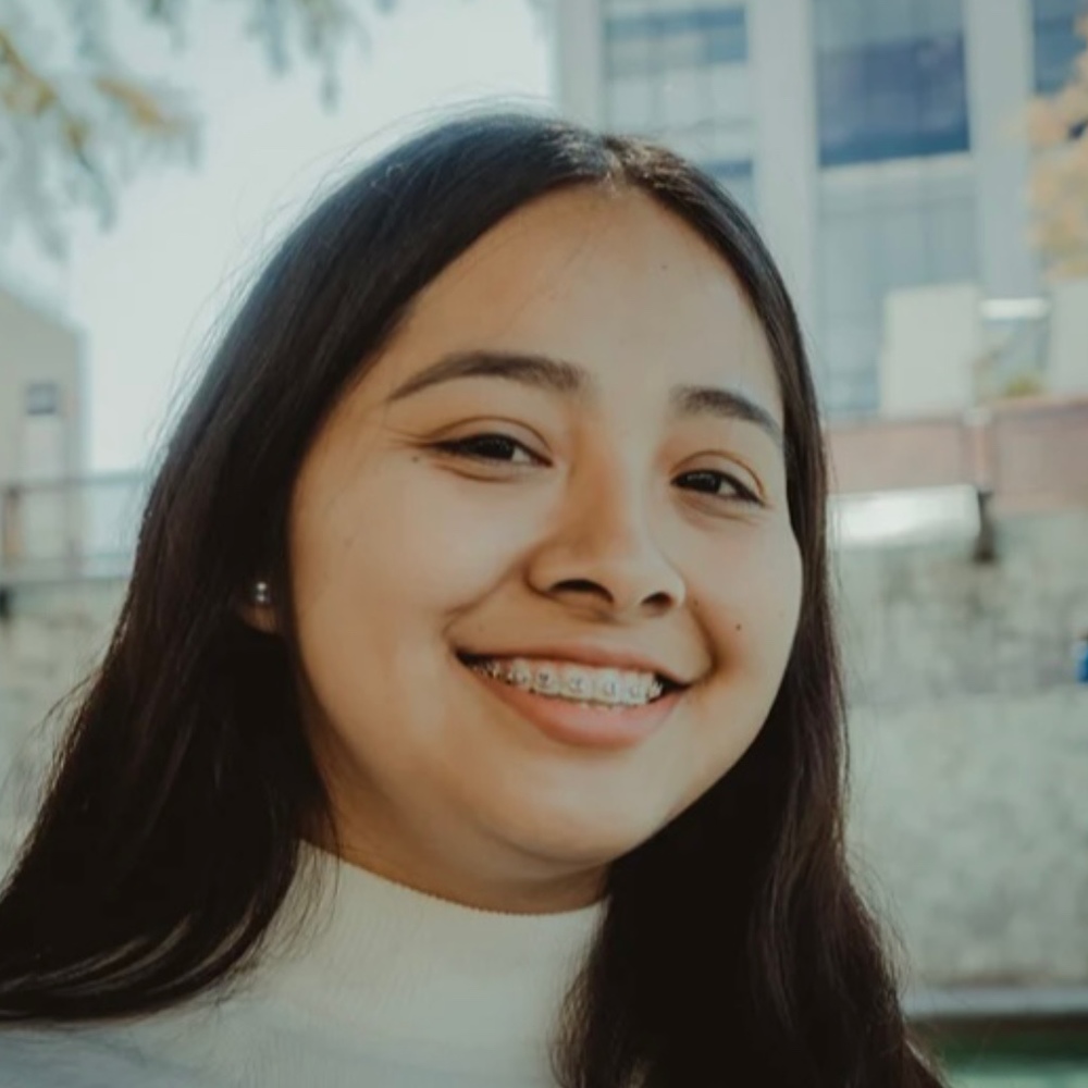 Meet your Posher, Tina